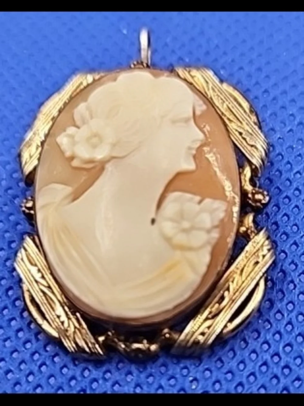 Vtg. Gold Filled Filigree Design Cameo Brooch/Bail
